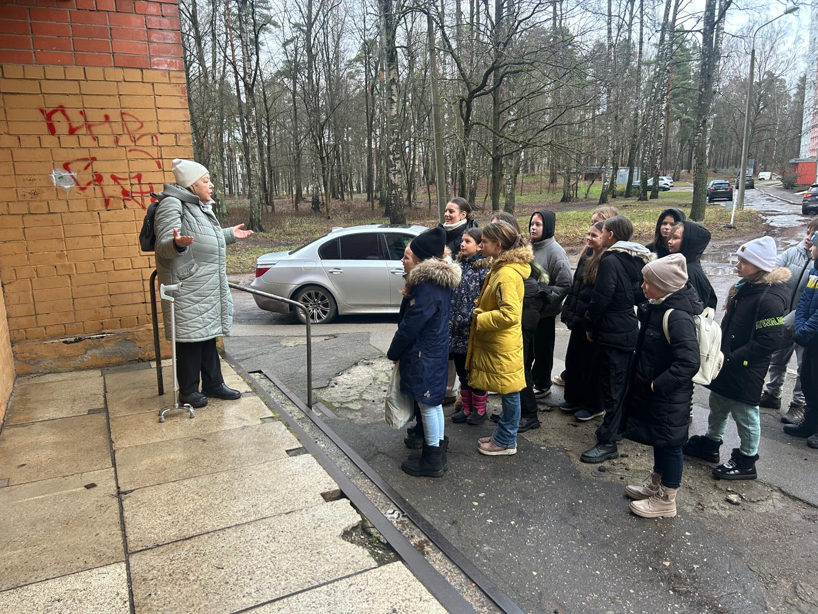 Palīdzi tiem, kas blakus