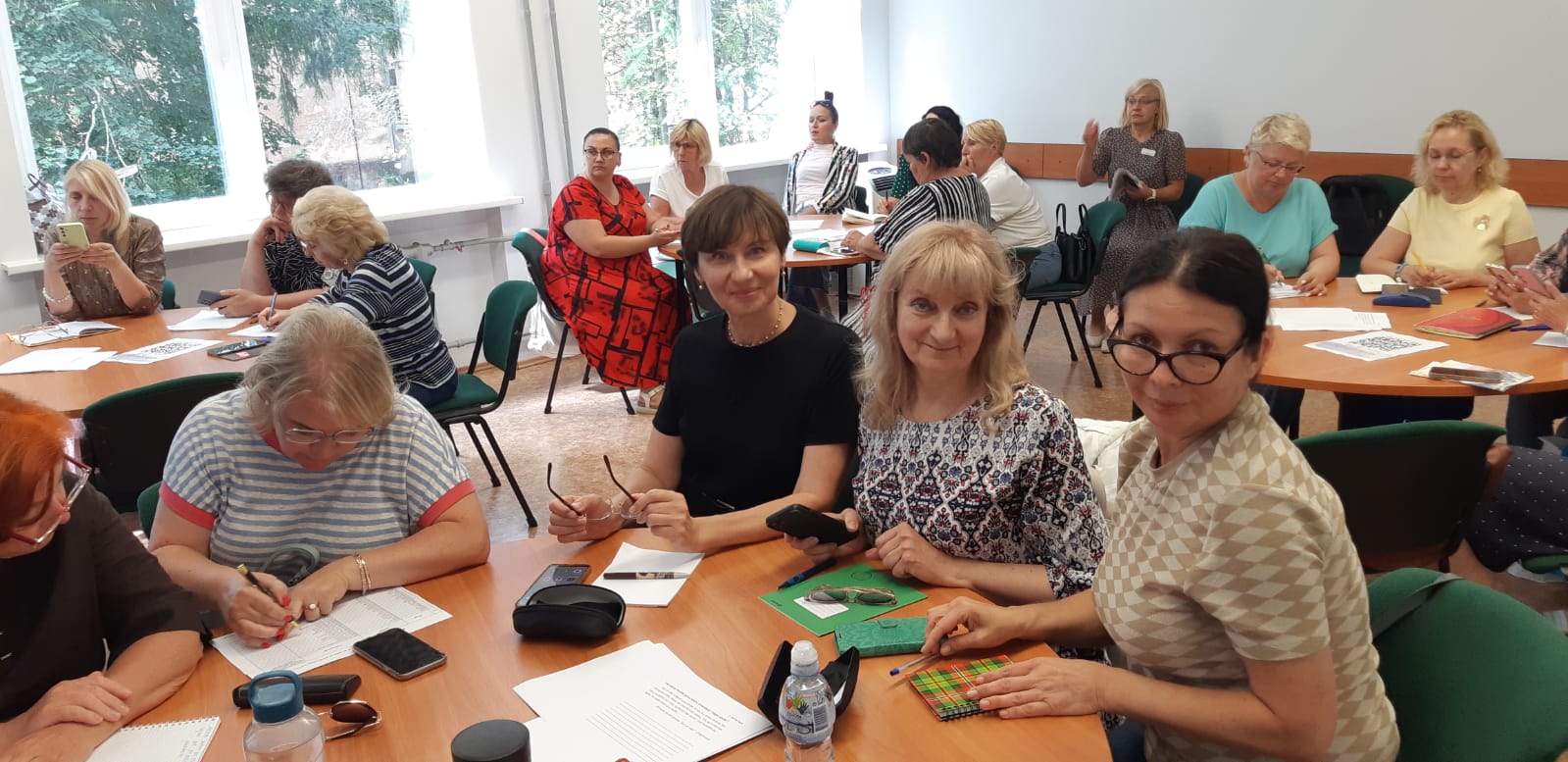 Rīgas Anniņmuižas vidusskolas pedagogi 20. augustā piedalījās pedagogu profesionālās pilnveides vasaras skolā RIIMC Mācību satura un valodas apguve – soli pa solim uz panākumiem