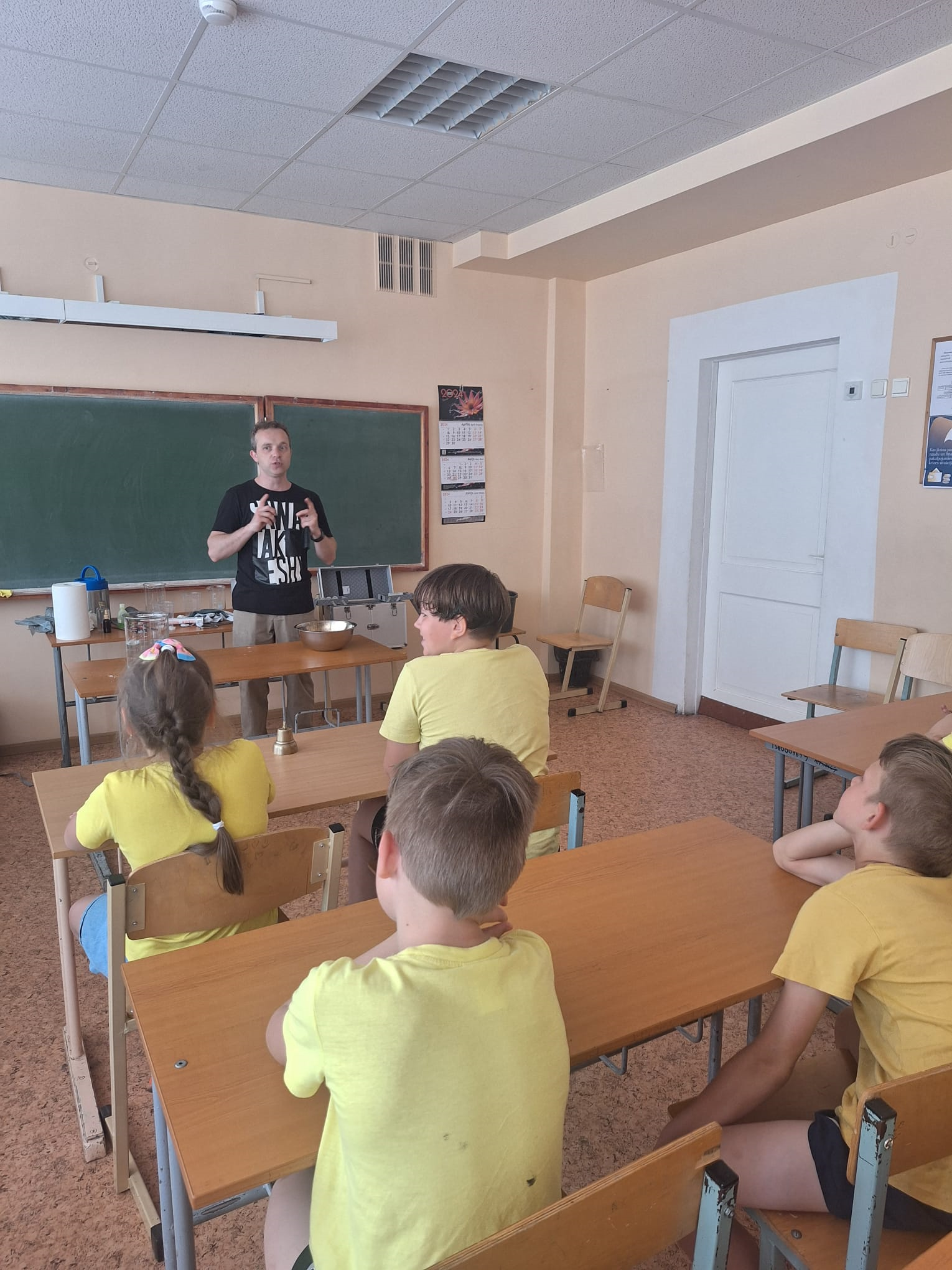Izzinoša nodarbība - Zinātnes un mākslas krustpunkti