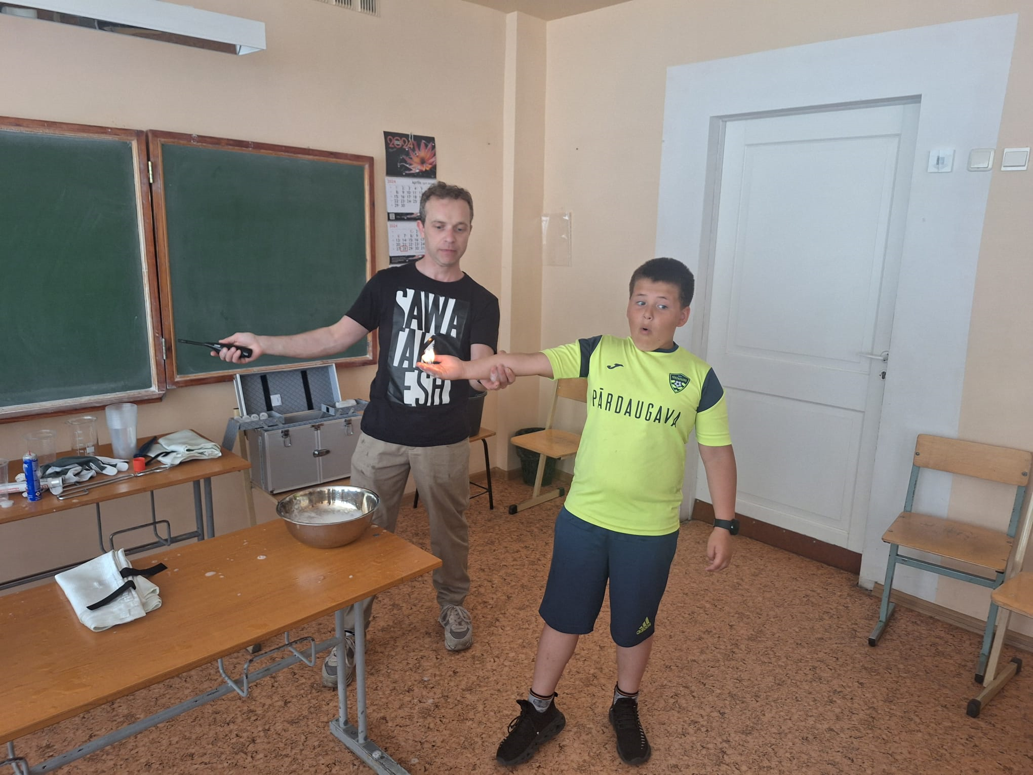 Izzinoša nodarbība - Zinātnes un mākslas krustpunkti